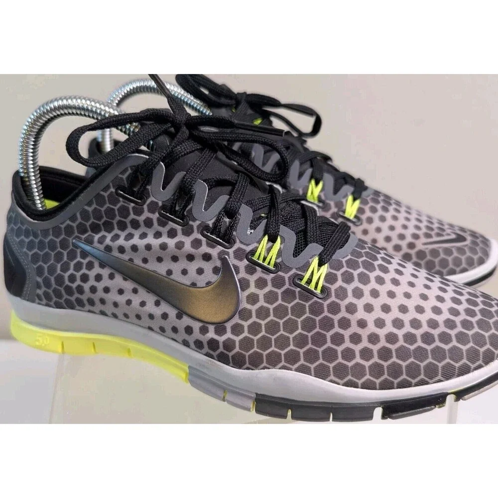 Nike this women